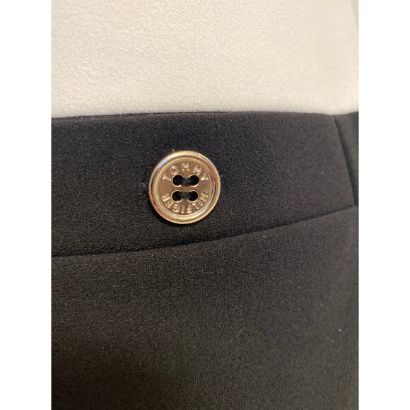 Tommy Hilfiger Framed  Scuba Crepe two Pocket Dress A-Line White & Black Size 6 - Picture 2 of 9